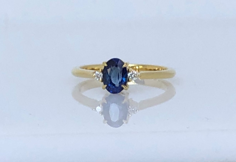 Blue Sapphire Diamond 18K yellow gold Handmade ladies Ring.